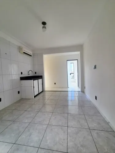 ALUGA-SE ESPAÇO COMERCIAL IDEAL PARA
