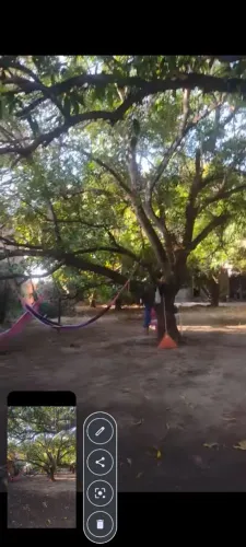 Vendo uma casa uma área de 12 de frente de 70 de fundo muito extenso