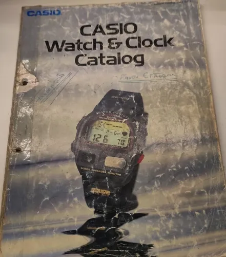 Catálogo de Relógios Casio - 1992 Semestre 1 - Em inglês - 158 Páginas - Raríssimo