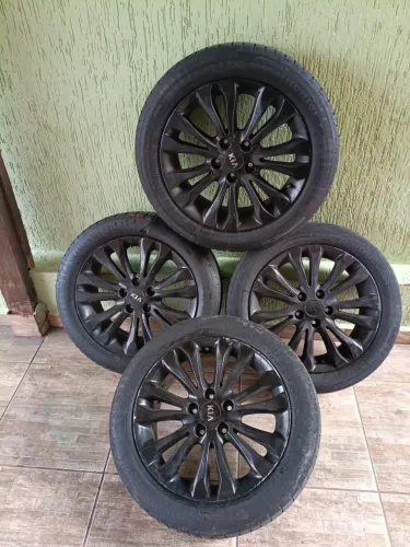 Roda kia cerato