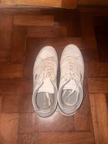 Tenis lacoste