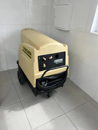 Lavadora de alta pressão de água quente Hds 12/15s Karcher