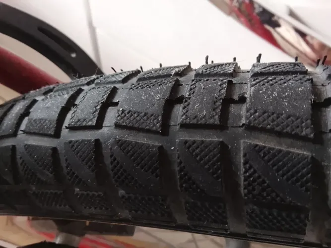 Bicicleta semi novo por 250 reais 