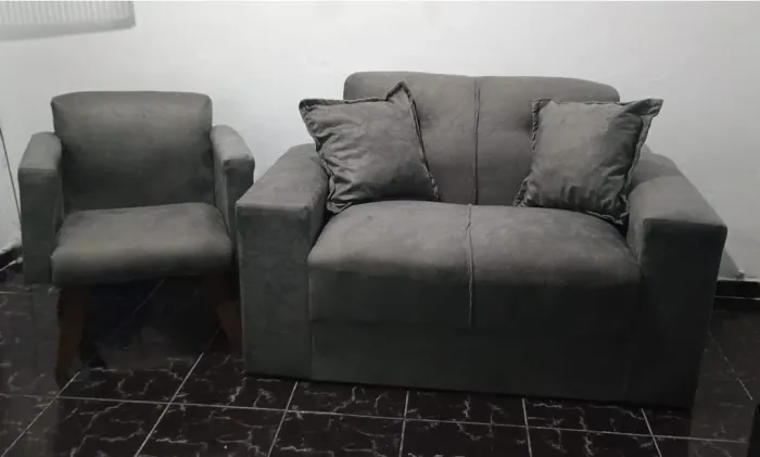 Kit sala - sofá 2 lugares com poltrona e almofadas novo