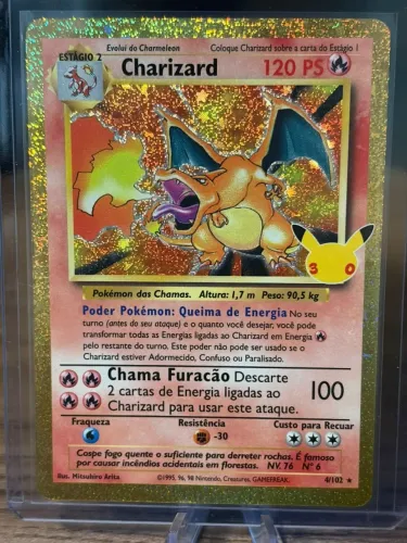 Pokémon TCG Charizard (004/30) - Celebrations - PT/BR - NM