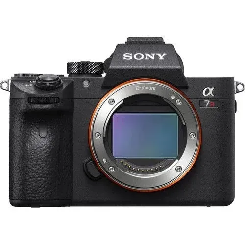 Câmera Sony 7 R iii