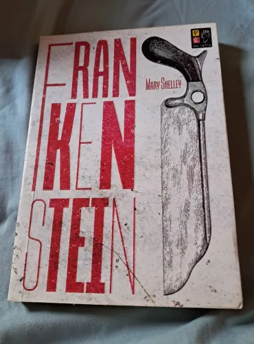 Livro Frankenstein