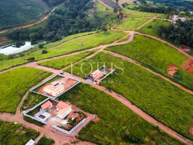 82A-Sua Casa em Atibaia Começa num Lote de 600m