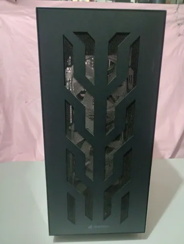 Gabinete gamer sharkoon elite shark. Full Tower. Lateral do vidro temperado. 4x RGB preto