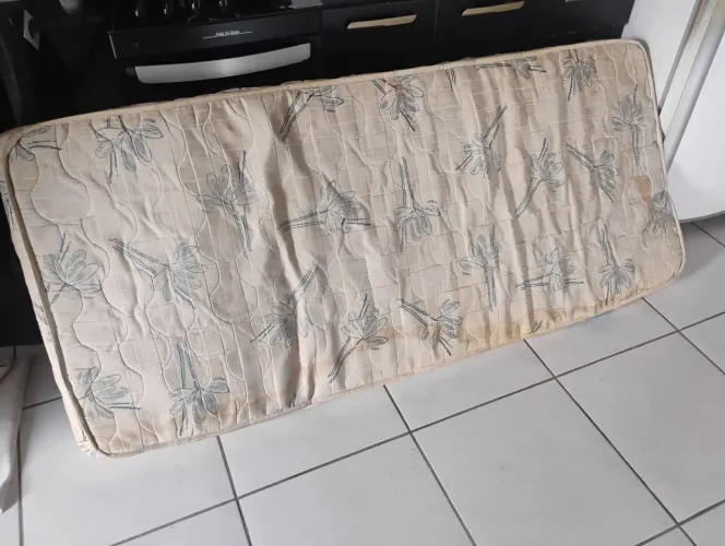 COLCHÃO SOLTEIRO PADRÃO