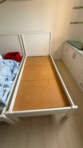 Cama Solteiro Laqueada