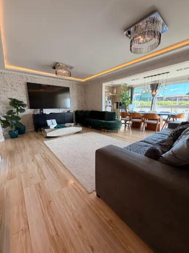 Apartamento no condomínio Mirante 4 Estações com 4 quartos e 2 suítes Serraria São José