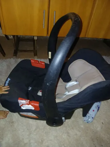 Bebê conforto Burigotto , bem conservado.