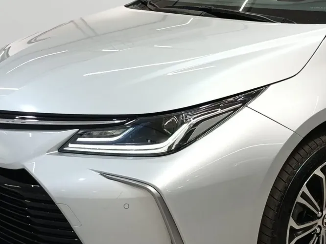 Toyota Corolla Altis Prem. Hybrid 1.8 Flex AUT 2023