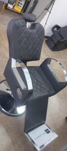 Cadeira de barbeiro nova