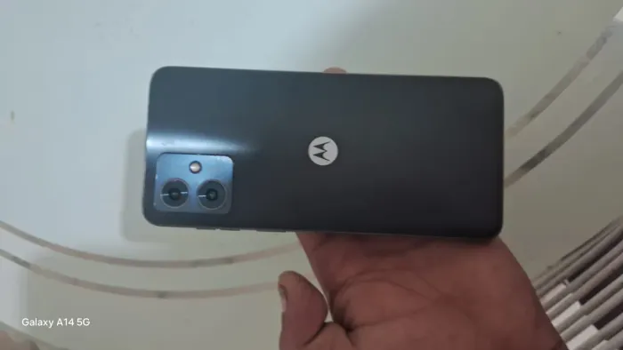 Celular Moto G14