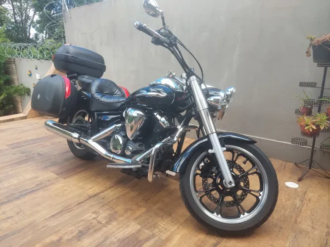 Moto Midnight Star 950 baixo KM
