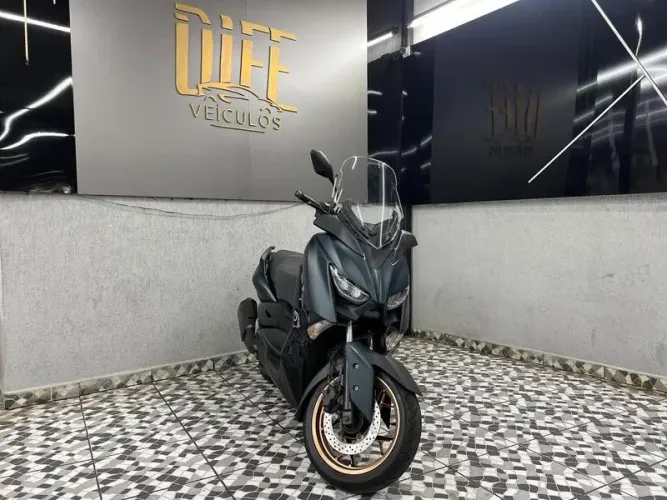 YAMAHA XMAX 250 ABS 2023