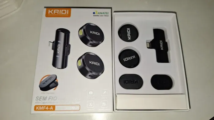 MICROFONE DE LAPELA SEM FIO KAIDI LIGHTNING - KMF4-A
