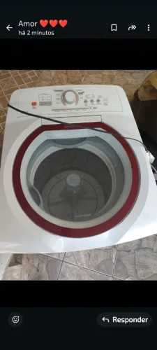 Máquina de lavar roupa 110 v funcionando
