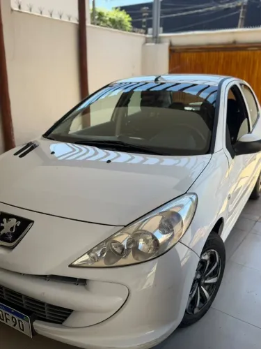 Peugeot 207 XR 1.4 Flex 8V 5P 2013