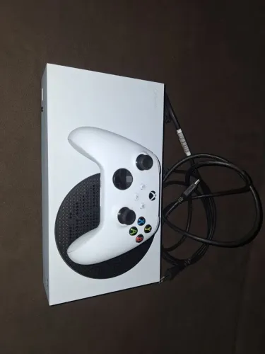 Xbox Séries S (semi-novo) + gamepass ultimate (até 27/06)