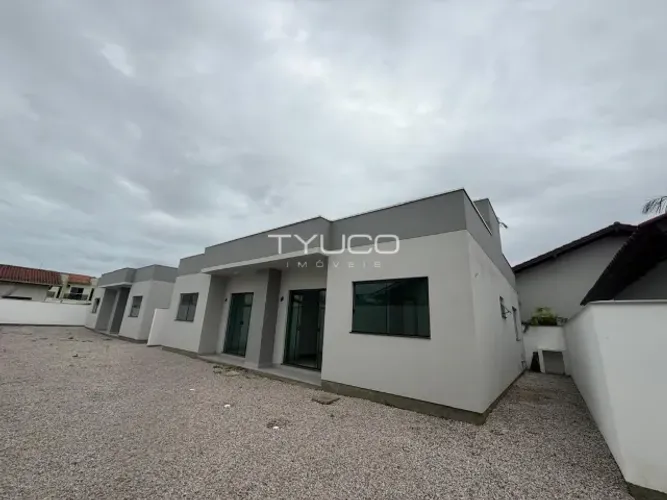 Casa em Tijucas, 2 quartos