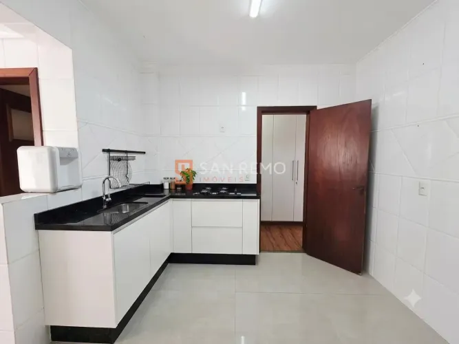 Coqueiros | Apartamento 4 quartos, sendo 1 suite