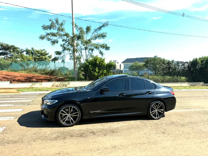 BMW 330E M Sport 2.0 Turbo Híbrido AU 2021