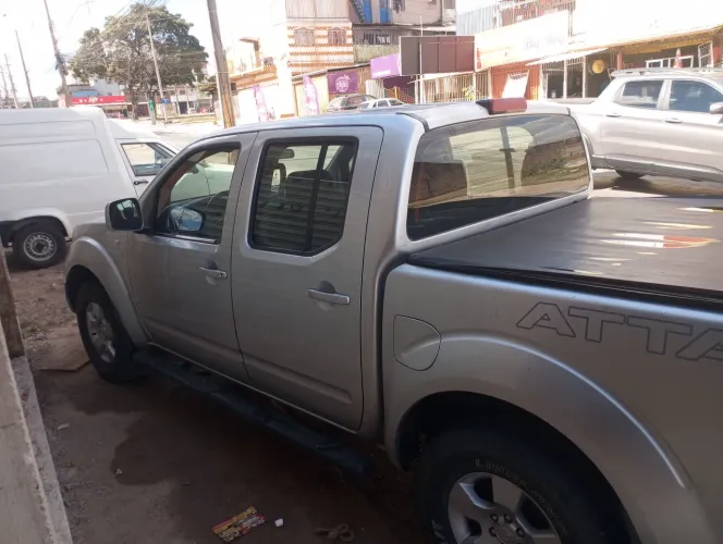 Nissan Frontier XE CD 4X4 2.5 TB Diesel 2012