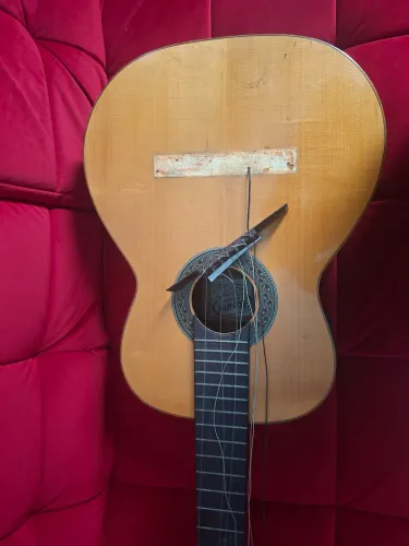 ATENÇÃO VIOLÃO 7 CORDAS QUEBRADO