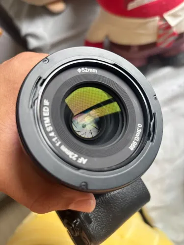 Câmera Sony A6000 com lente 23mm 1.4