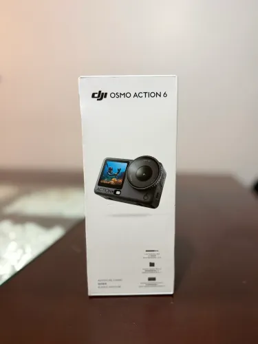 Câmera DJI Osmo Action 6 Adventure Combo Lacrada