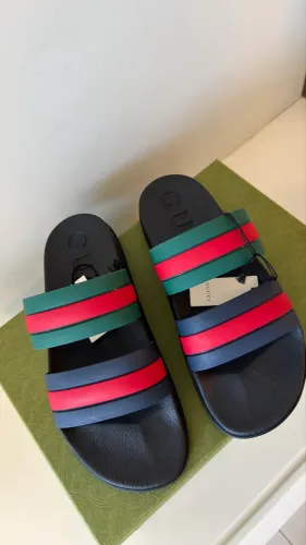 Chinelo Slide GUCCI 43/44 BRA
