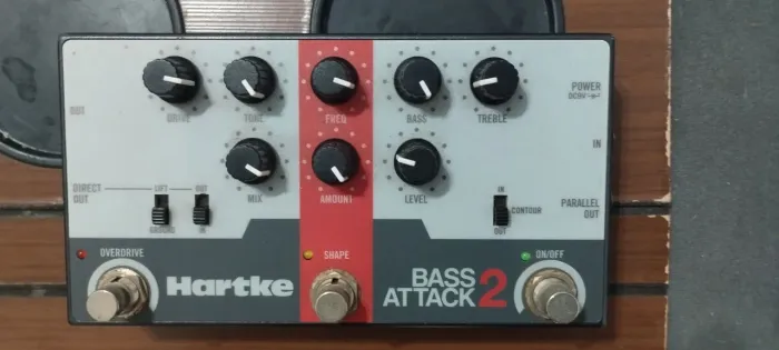 PRÉ-AMP PARA BAIXO - HARTE ATTACK2
