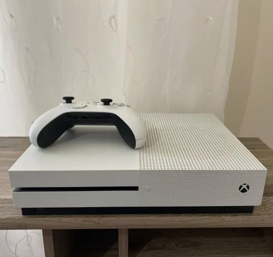 Xbox One S 1TB