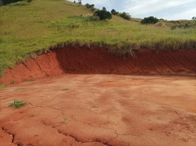 Vendo terreno em Santa Teresa