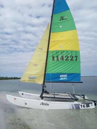 Hobie Cat 16