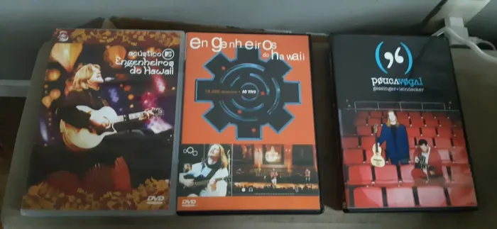 Lote com 3 DVDs Engenheiros do Hawaii e Pouca Vogal