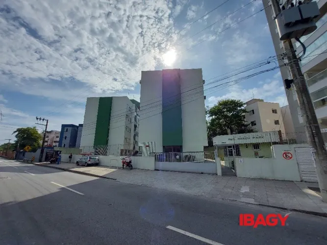 Excelente Apartamento 1 dormitório(s) em Itacorubi - Florianópolis