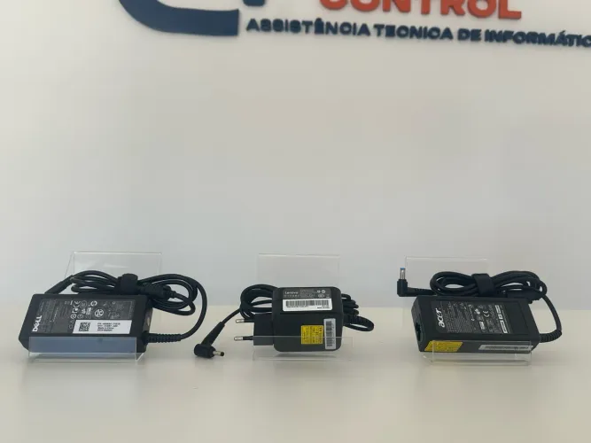 Carregador para notebook Dell - Lenovo - Acer
