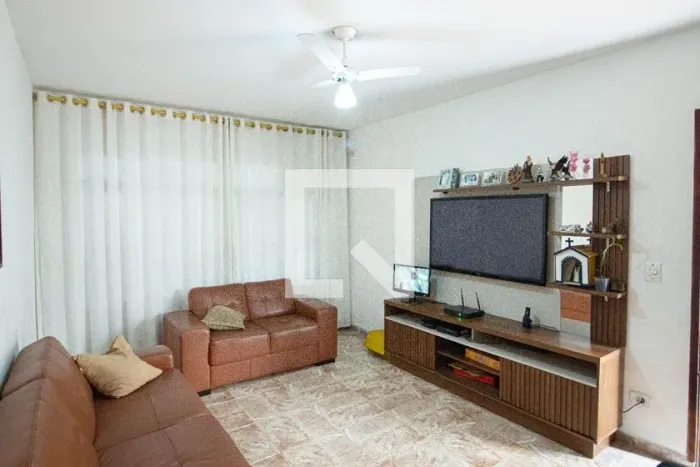 Casa à Venda - Vila Jacuí, 5 Quartos, 162 m2