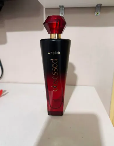 Perfume Obsessed Wepink