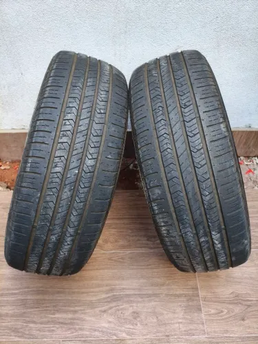 2 pneus 235/65/17