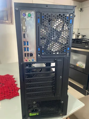 Peças computador - placa mãe, processador e gabinete
