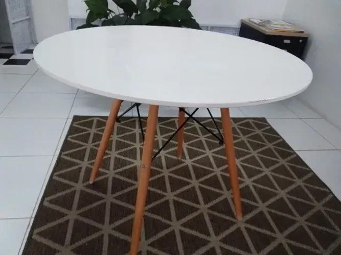 Mesa de jantar redonda