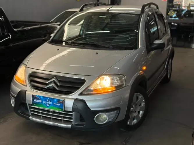 Citroen C3 XTR 1.4 Flex 8V 5P 2011