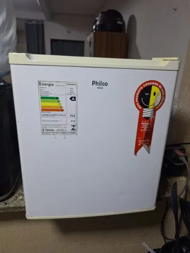 Vendo frigobar (Semi Novo)