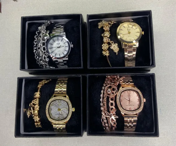 Relógio Feminino Kit com pulseira