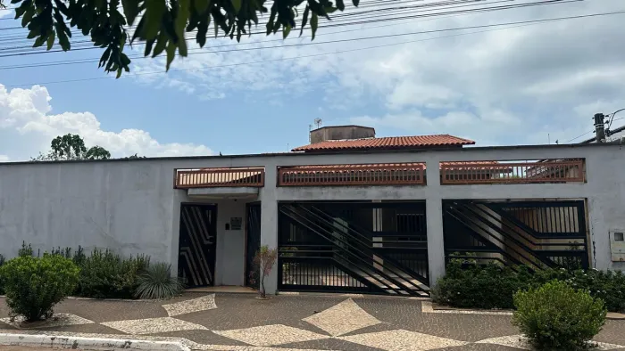 Casa ampla 309 sul